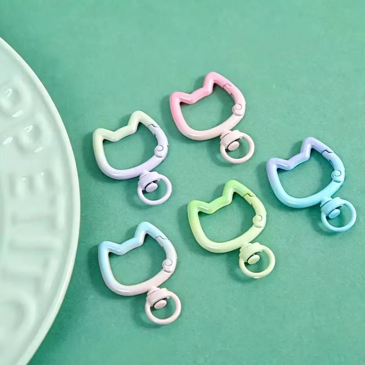 5-10PCS Gradient Cute Cat Clas - Jewelry Making Pins recension och pris